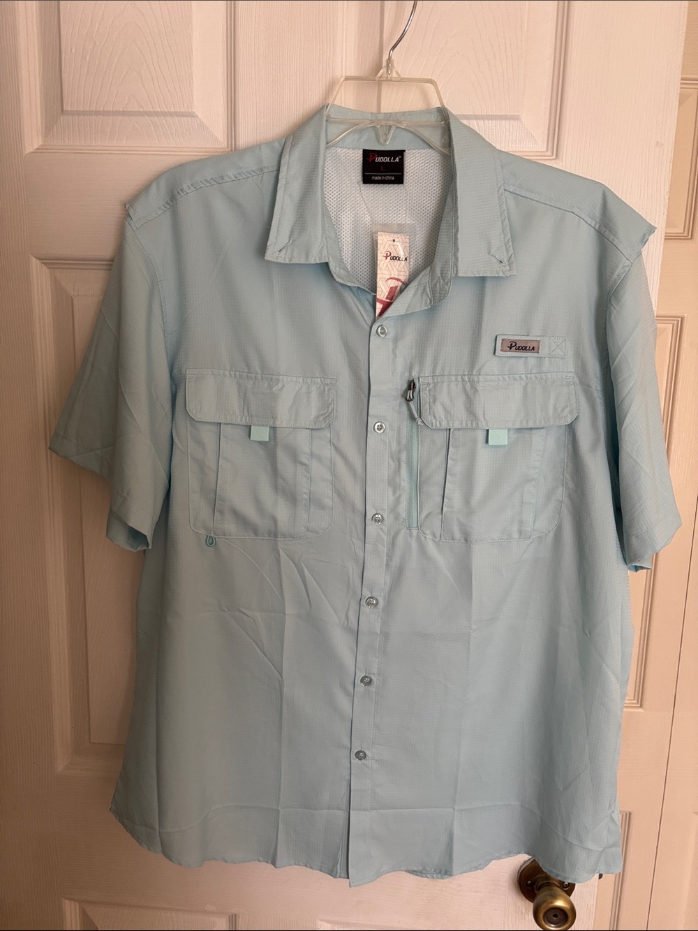 Columbia Men's Light Blue Short-Sleeve Fishing Button-Down Shirt